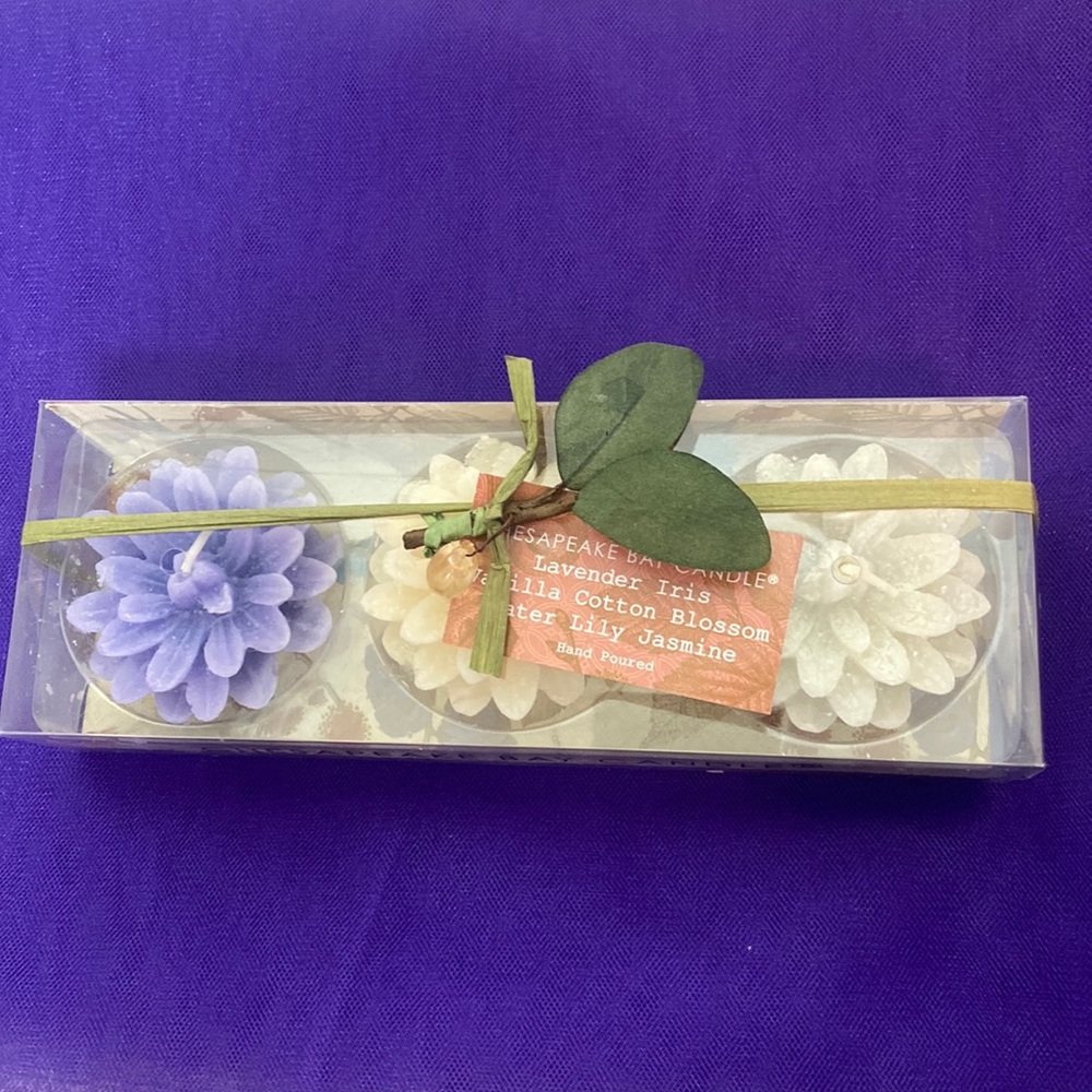 Chesapeake Bay Candle scented flower candles